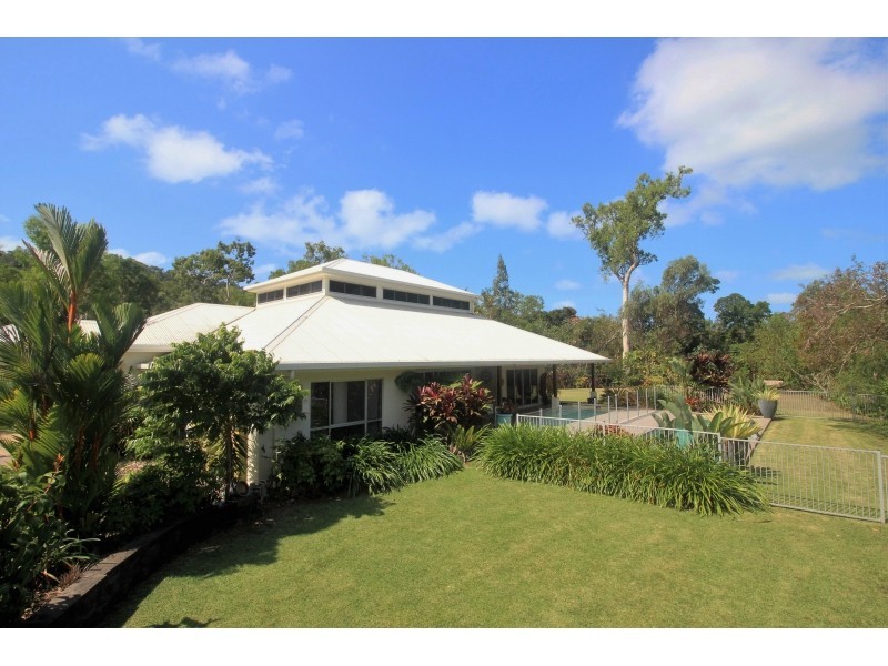 6 Anchor Close, Trinity Beach QLD 4879