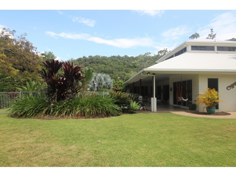 6 Anchor Close, Trinity Beach QLD 4879