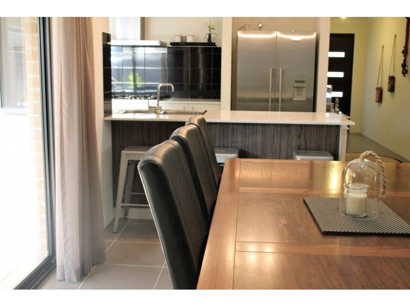 19 Riviera Turn, Piara Waters WA 6112