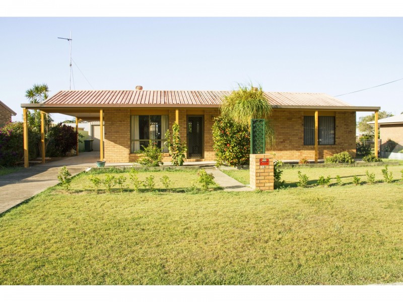 16 Vanda Street, Urangan QLD 4655