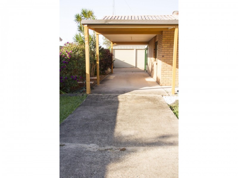 16 Vanda Street, Urangan QLD 4655