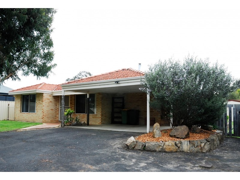 30 Duggan Drive, Cowaramup WA 6284