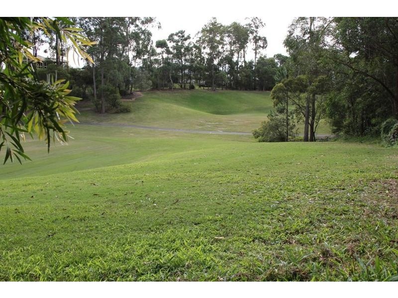 22 THE LINKS, Robina QLD 4226