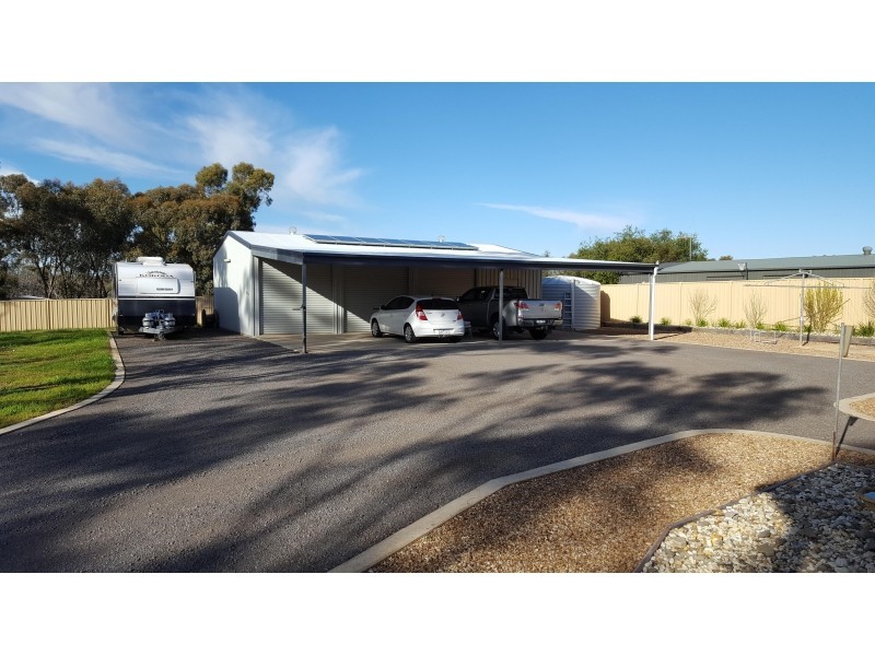 92 Pioneer Drive, Maiden Gully VIC 3551