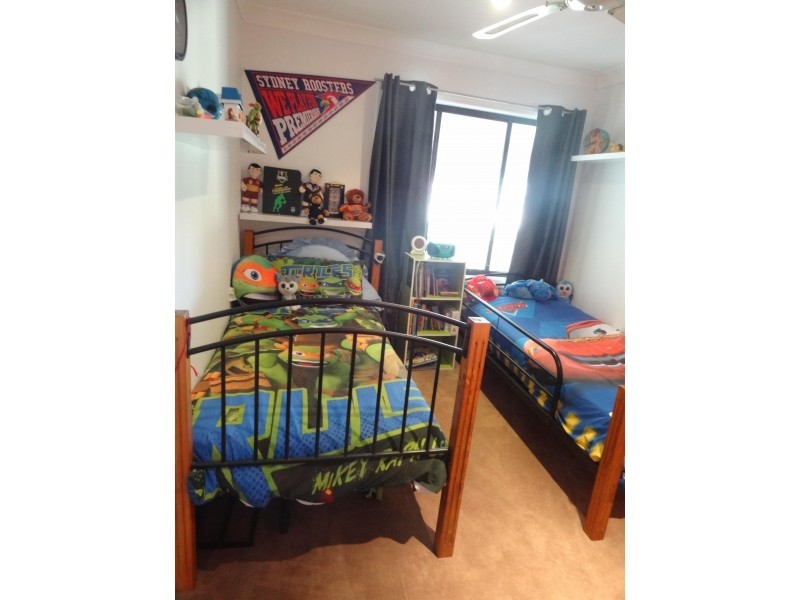 18 Albatross Road, Berkeley Vale NSW 2261