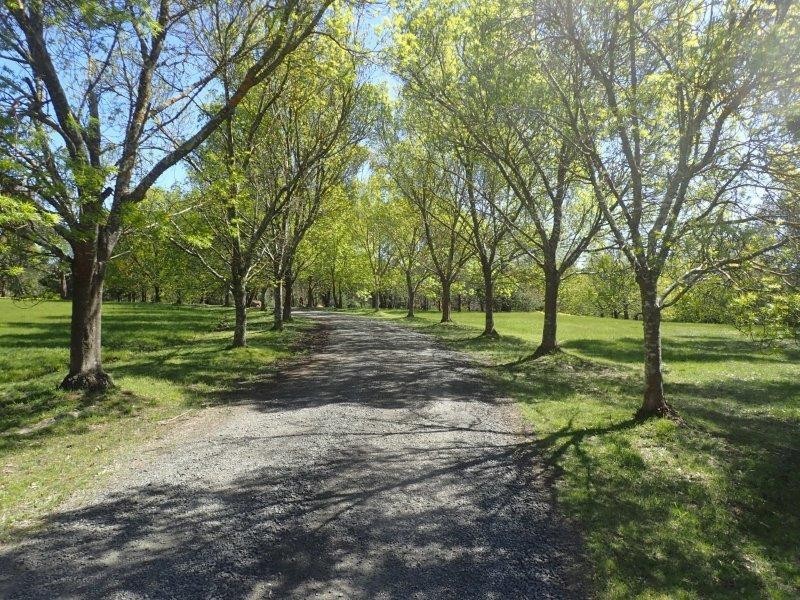 55 Heather Road, Gisborne VIC 3437