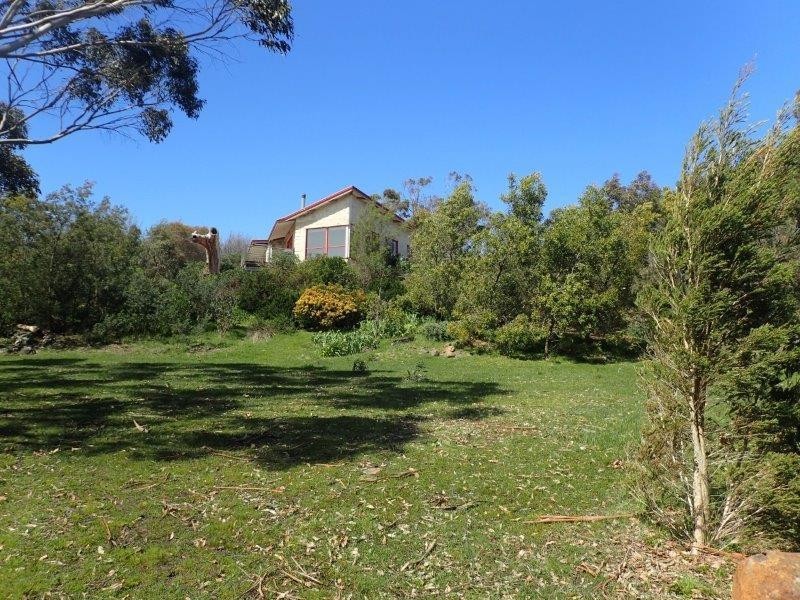 55 Heather Road, Gisborne VIC 3437