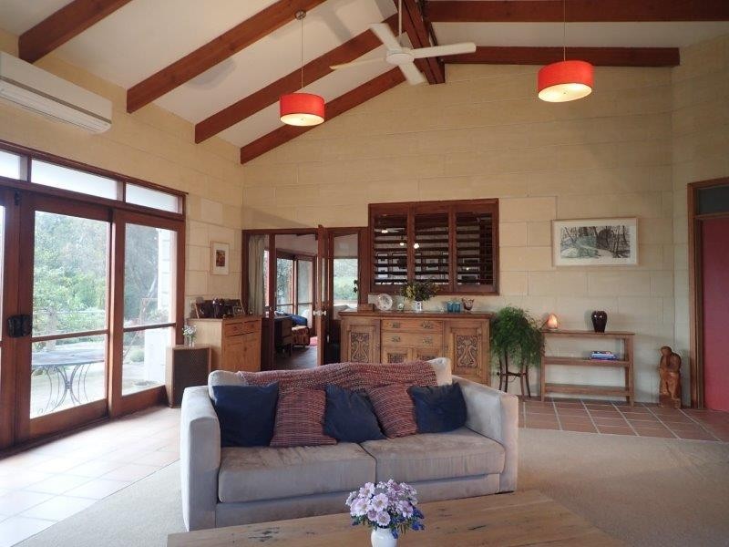 55 Heather Road, Gisborne VIC 3437