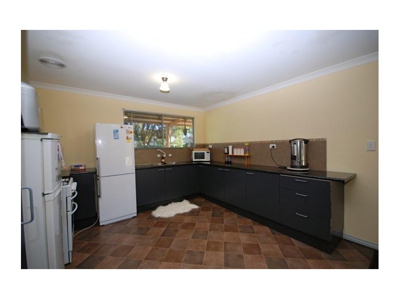 5 Hotham Street, Wandering WA 6308