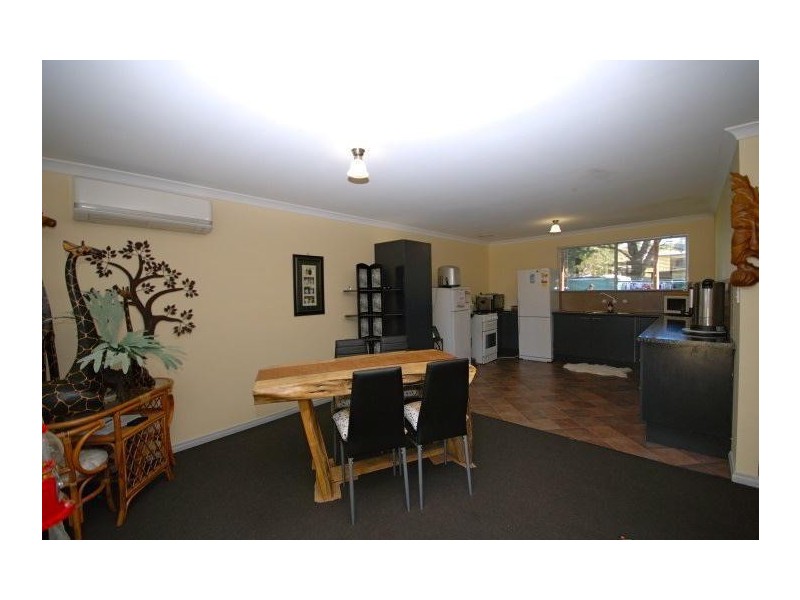 5 Hotham Street, Wandering WA 6308