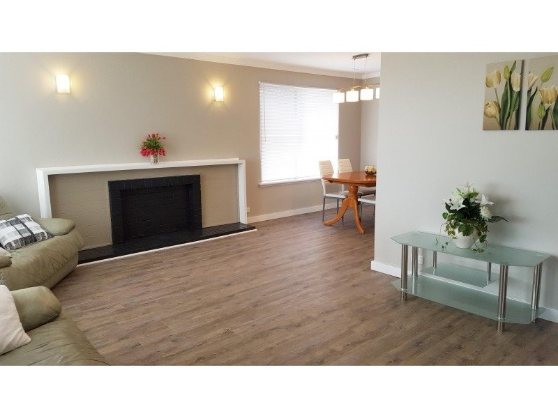 5 Dowling Place, Orelia WA 6167