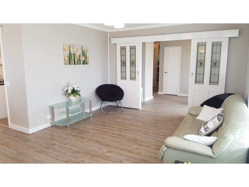 5 Dowling Place, Orelia WA 6167