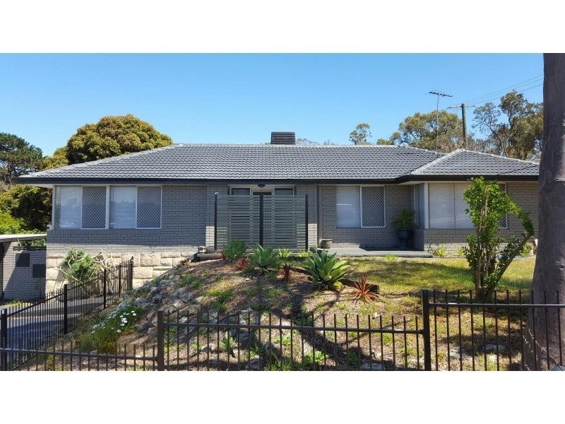 5 Dowling Place, Orelia WA 6167