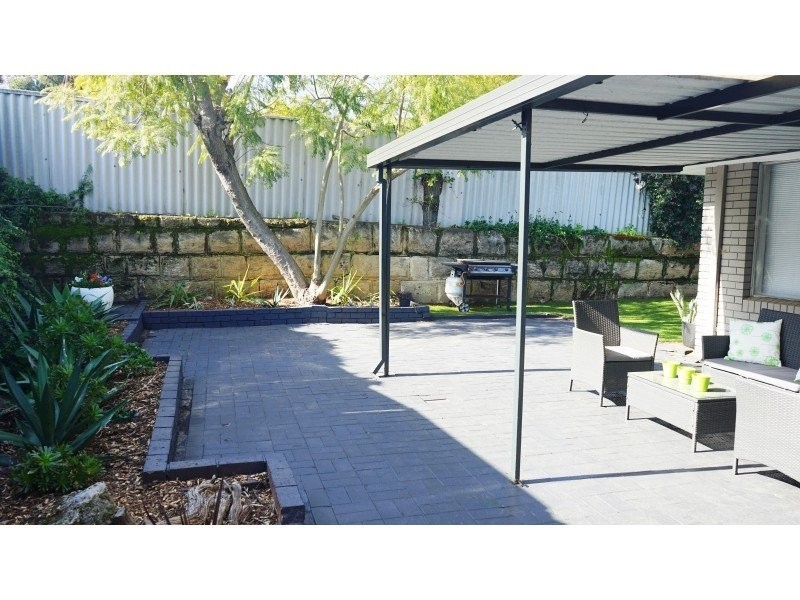 5 Dowling Place, Orelia WA 6167