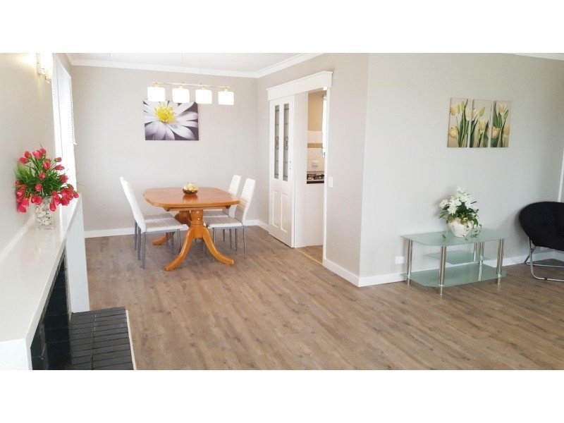 5 Dowling Place, Orelia WA 6167