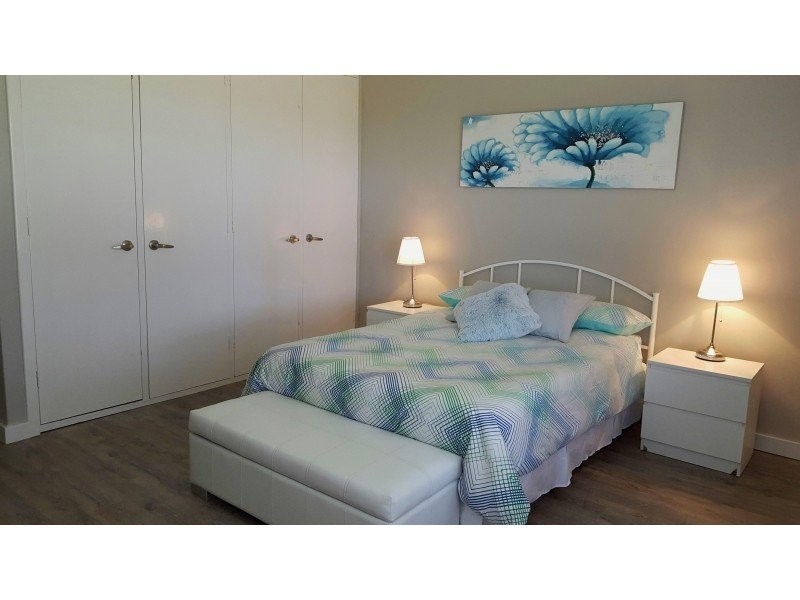 5 Dowling Place, Orelia WA 6167