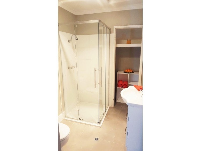 5 Dowling Place, Orelia WA 6167