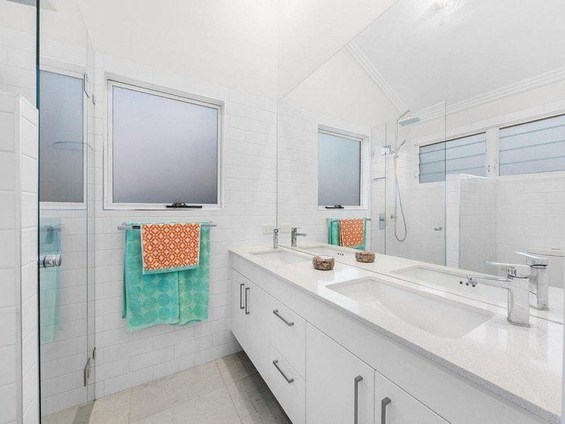 18 Kinross Street, Spring Hill QLD 4000