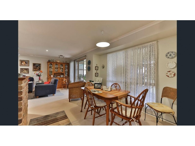 7 Roslyn Street, Centenary Heights QLD 4350