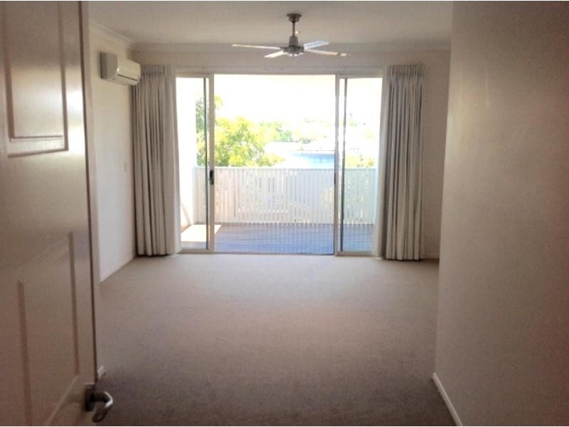 2/31 Gibson Street, Annerley QLD 4103