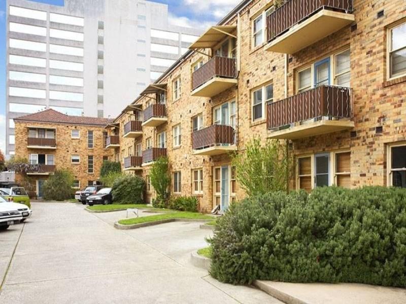 14/75 Queens Rd, Melbourne VIC 3004