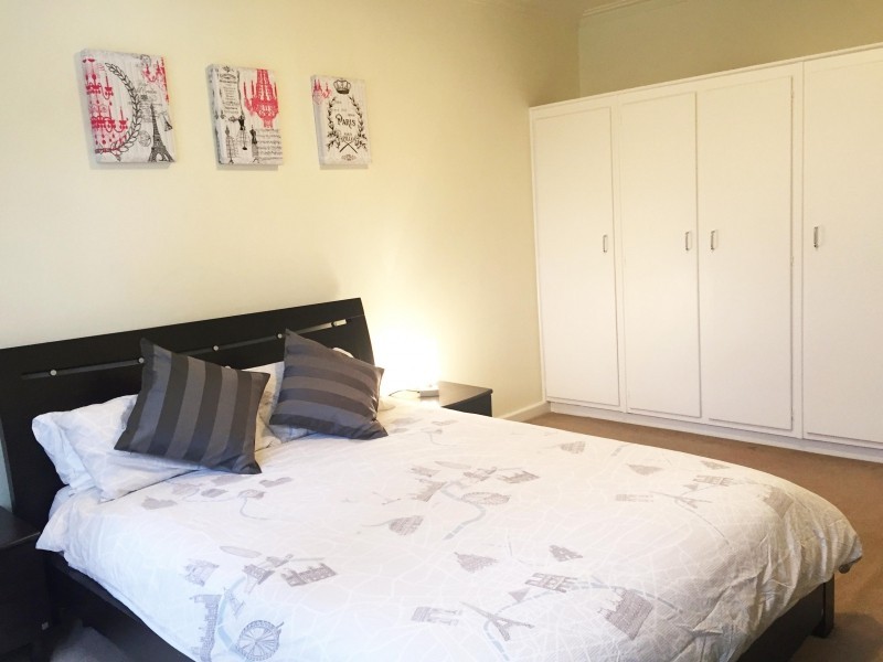 14/75 Queens Rd, Melbourne VIC 3004