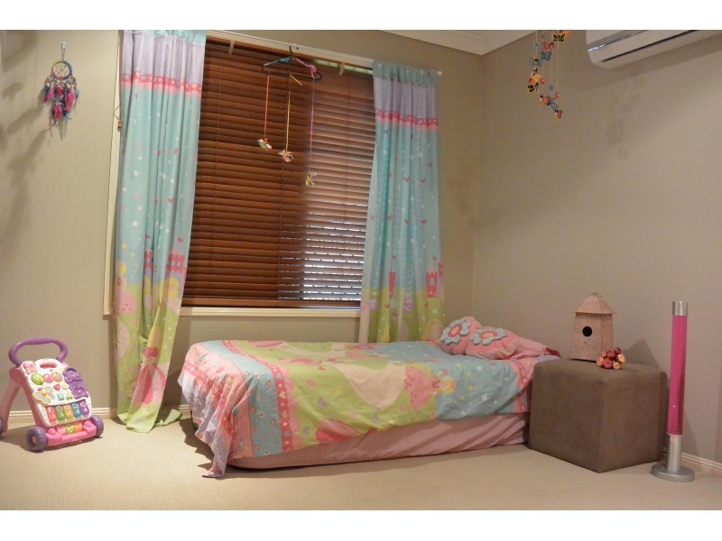 91 Lagoon Crescent, Bellbowrie QLD 4070