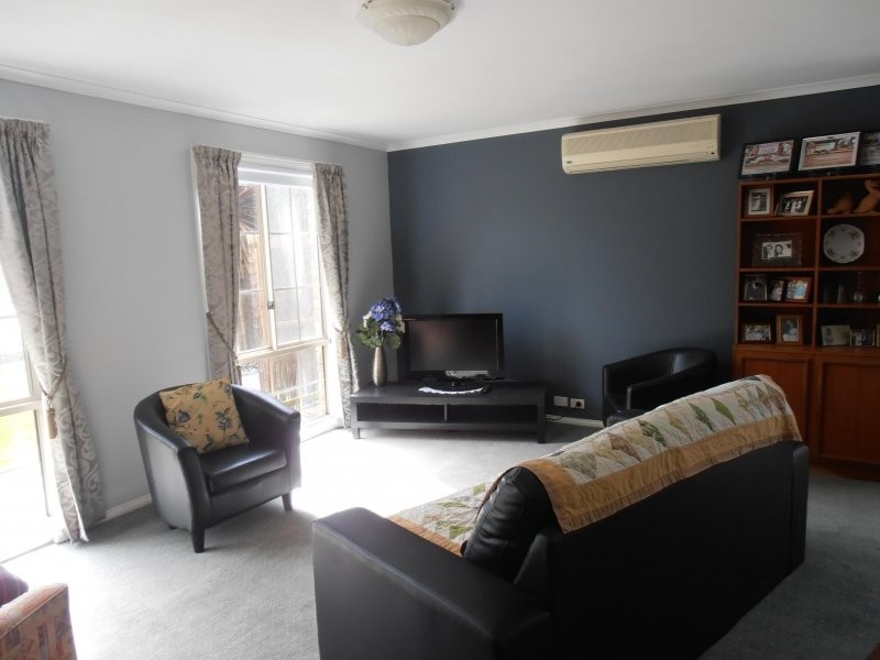 66 Young Street, Darnum VIC 3822