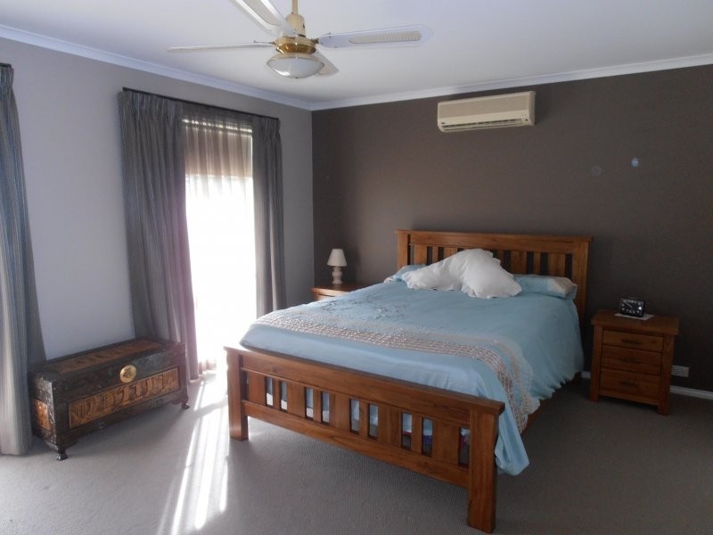 66 Young Street, Darnum VIC 3822