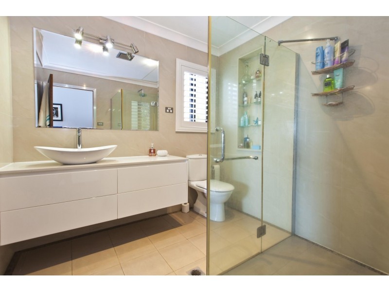 2 Tathra Place, Tallai QLD 4213