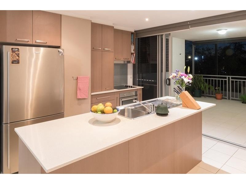1/1 Redarc Street, Fairfield QLD 4103