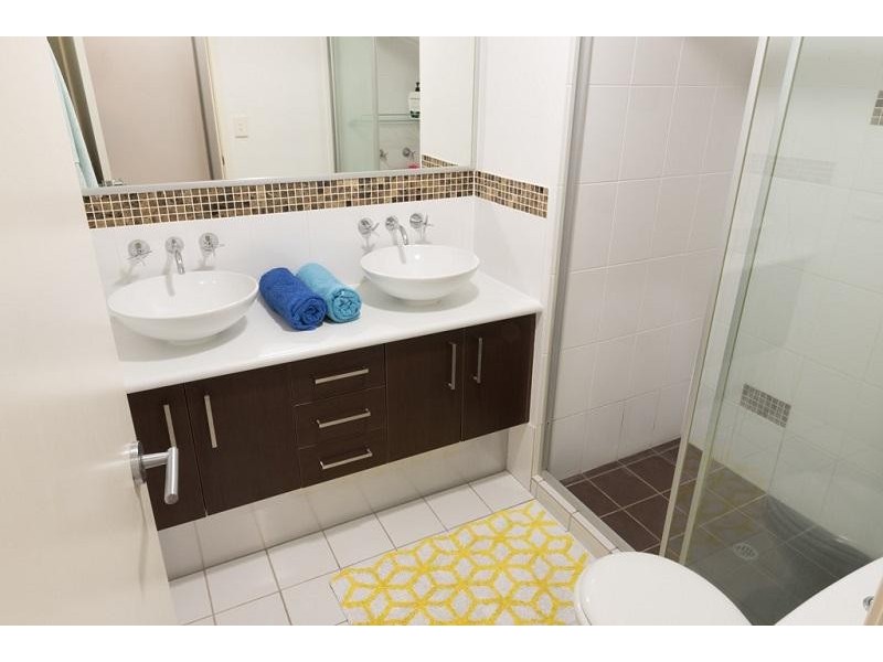 1/1 Redarc Street, Fairfield QLD 4103