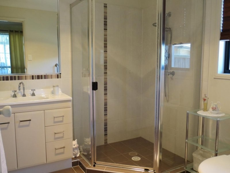4 River Gum Court, Loganholme QLD 4129
