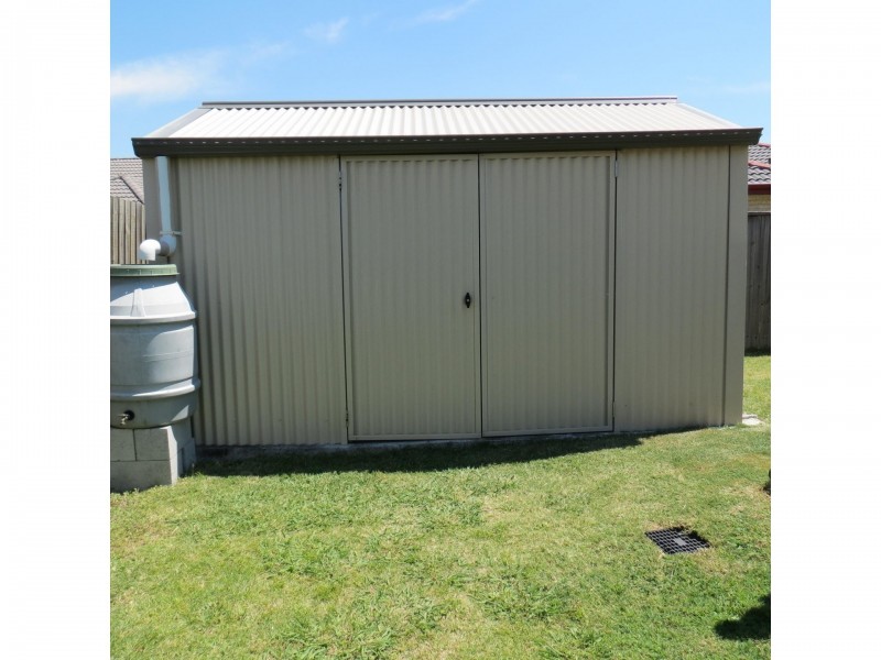 4 River Gum Court, Loganholme QLD 4129