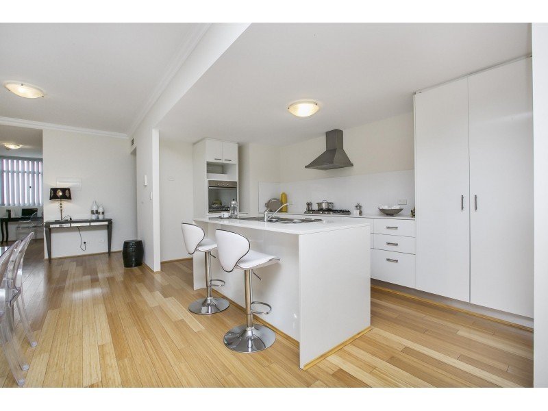 10/153 Kensington Street, East Perth WA 6004