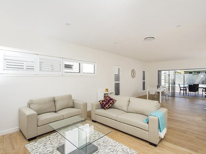 55 Shelley Street, Cannon Hill QLD 4170