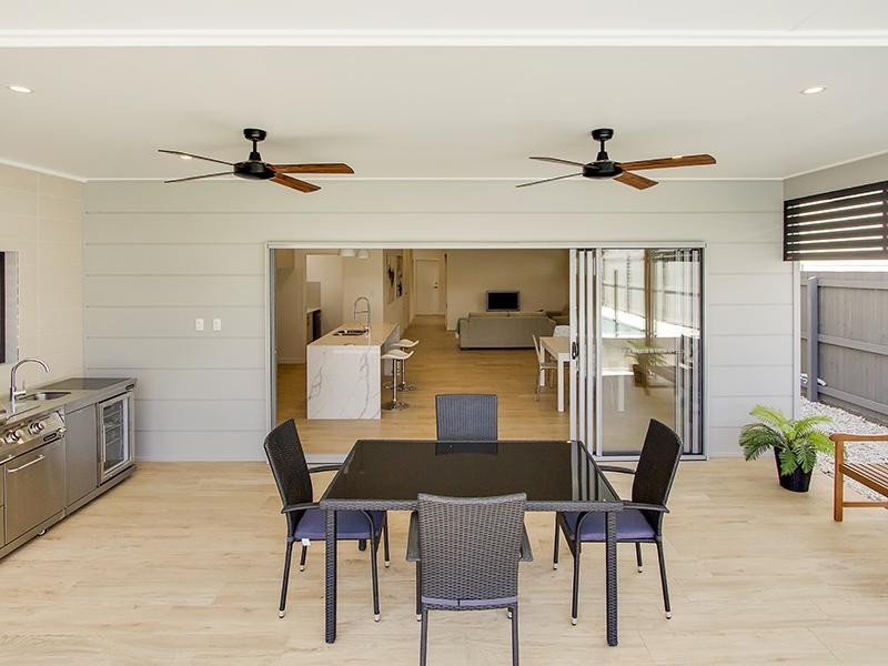 55 Shelley Street, Cannon Hill QLD 4170