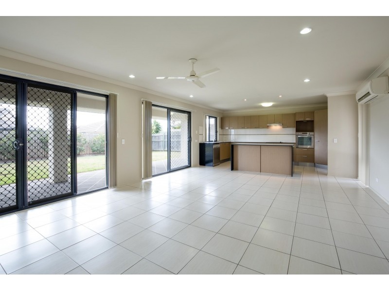 15 Fishburn Way, Eli Waters QLD 4655