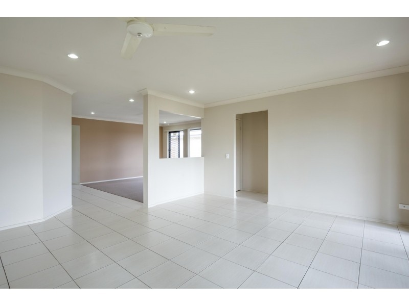 15 Fishburn Way, Eli Waters QLD 4655