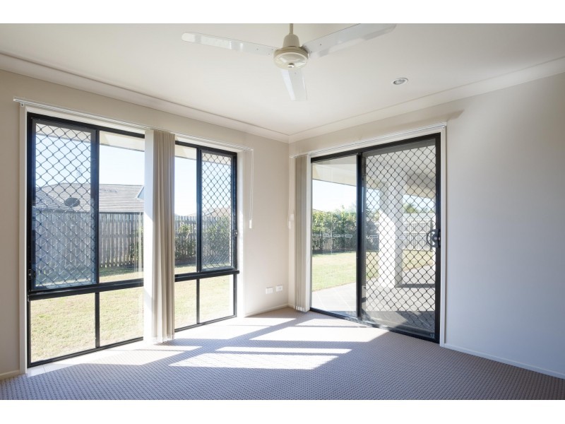 15 Fishburn Way, Eli Waters QLD 4655