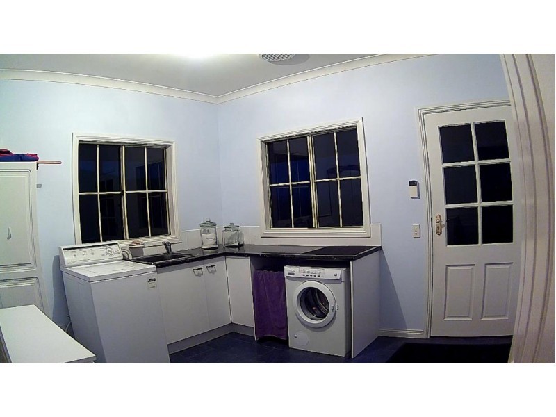 30 Jurys Road, Nyora VIC 3987