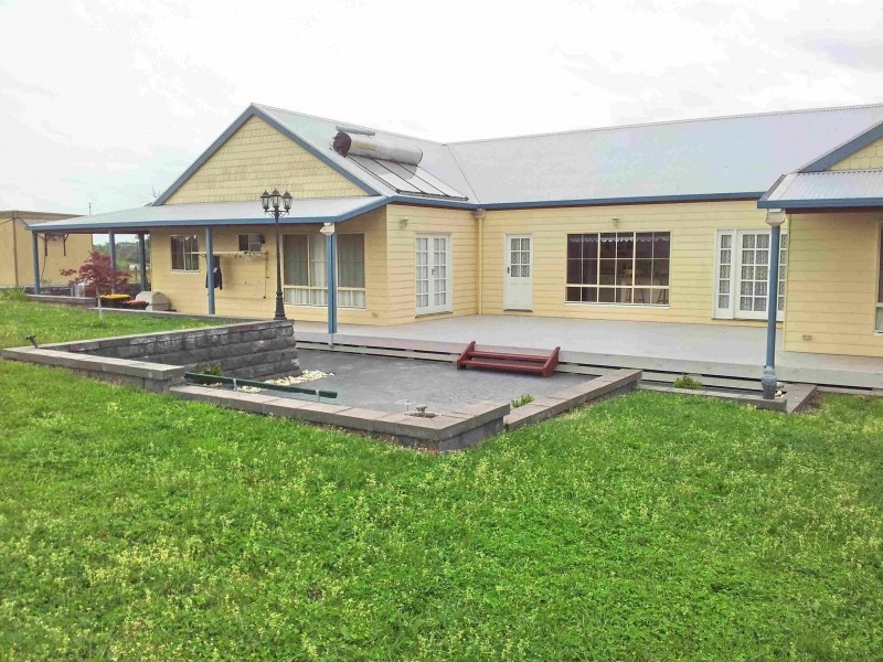 30 Jurys Road, Nyora VIC 3987