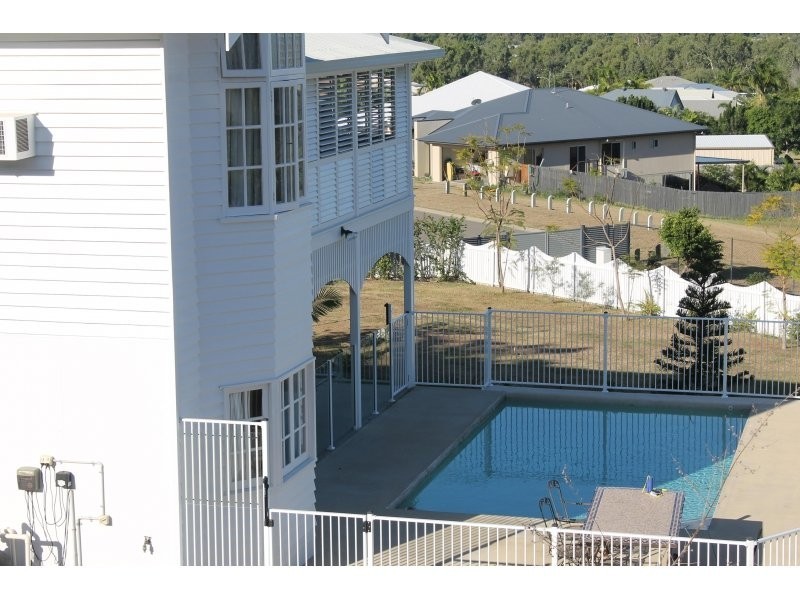 28 Minstrel Court, Bushland Beach QLD 4818