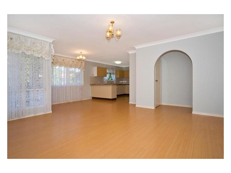 35 Tregana Circuit, Edens Landing QLD 4207