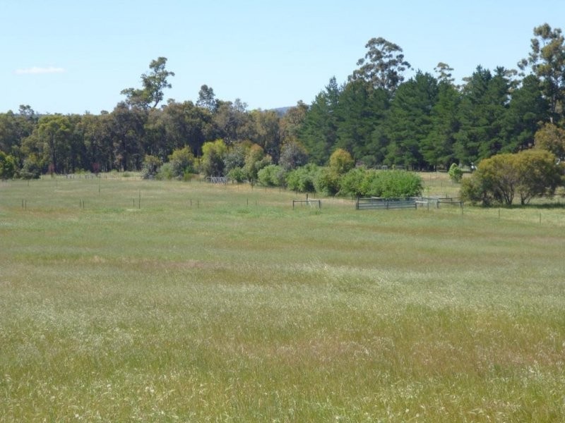 157 Berry Road, Gidgegannup WA 6083
