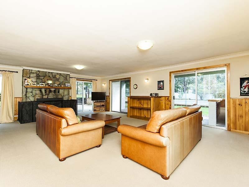 157 Berry Road, Gidgegannup WA 6083