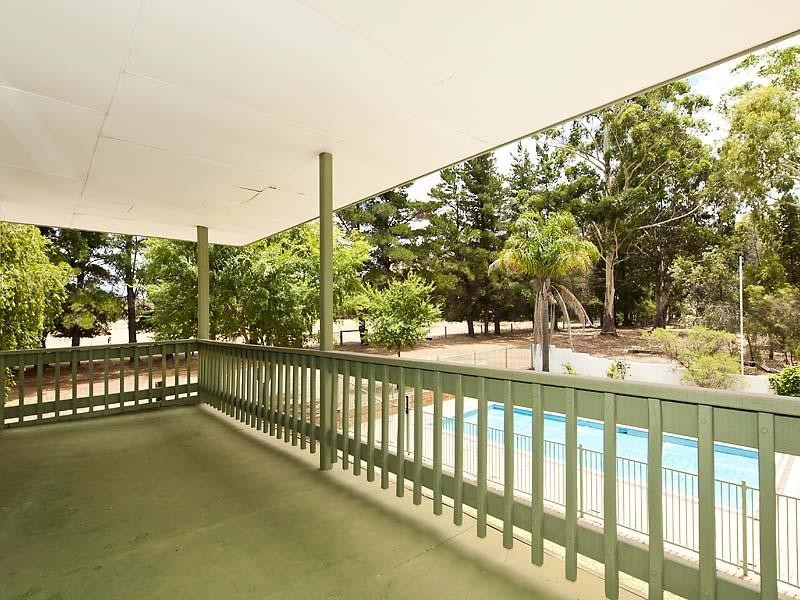 157 Berry Road, Gidgegannup WA 6083