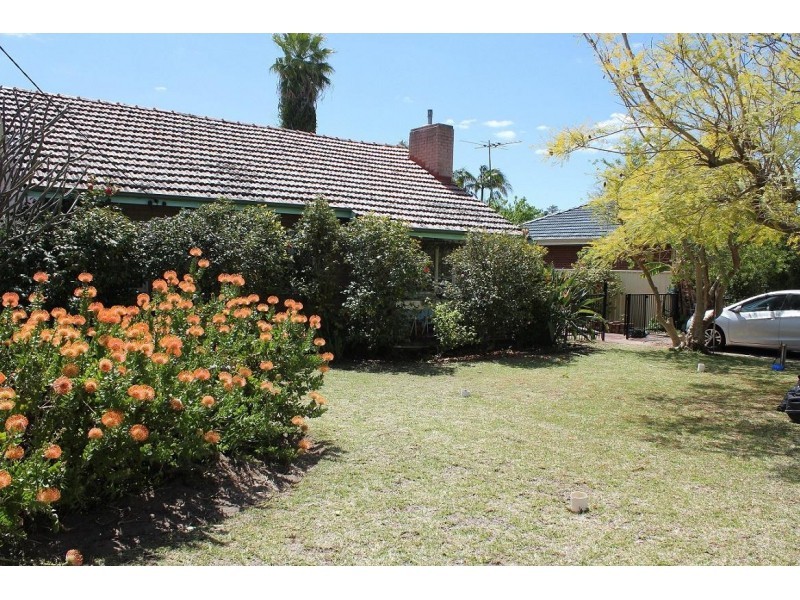 29 Hoskin Street, Cloverdale WA 6105