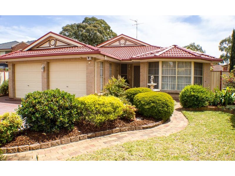 13 Belledale Close, St Clair NSW 2759