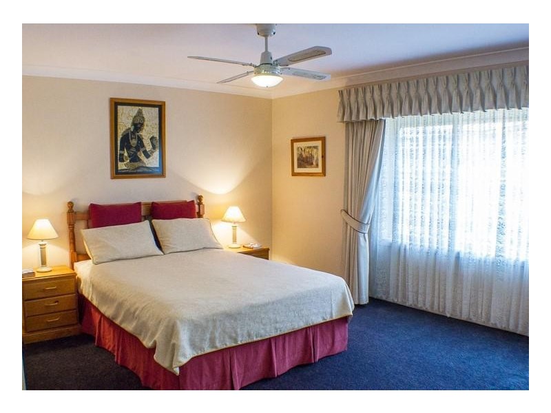 13 Belledale Close, St Clair NSW 2759